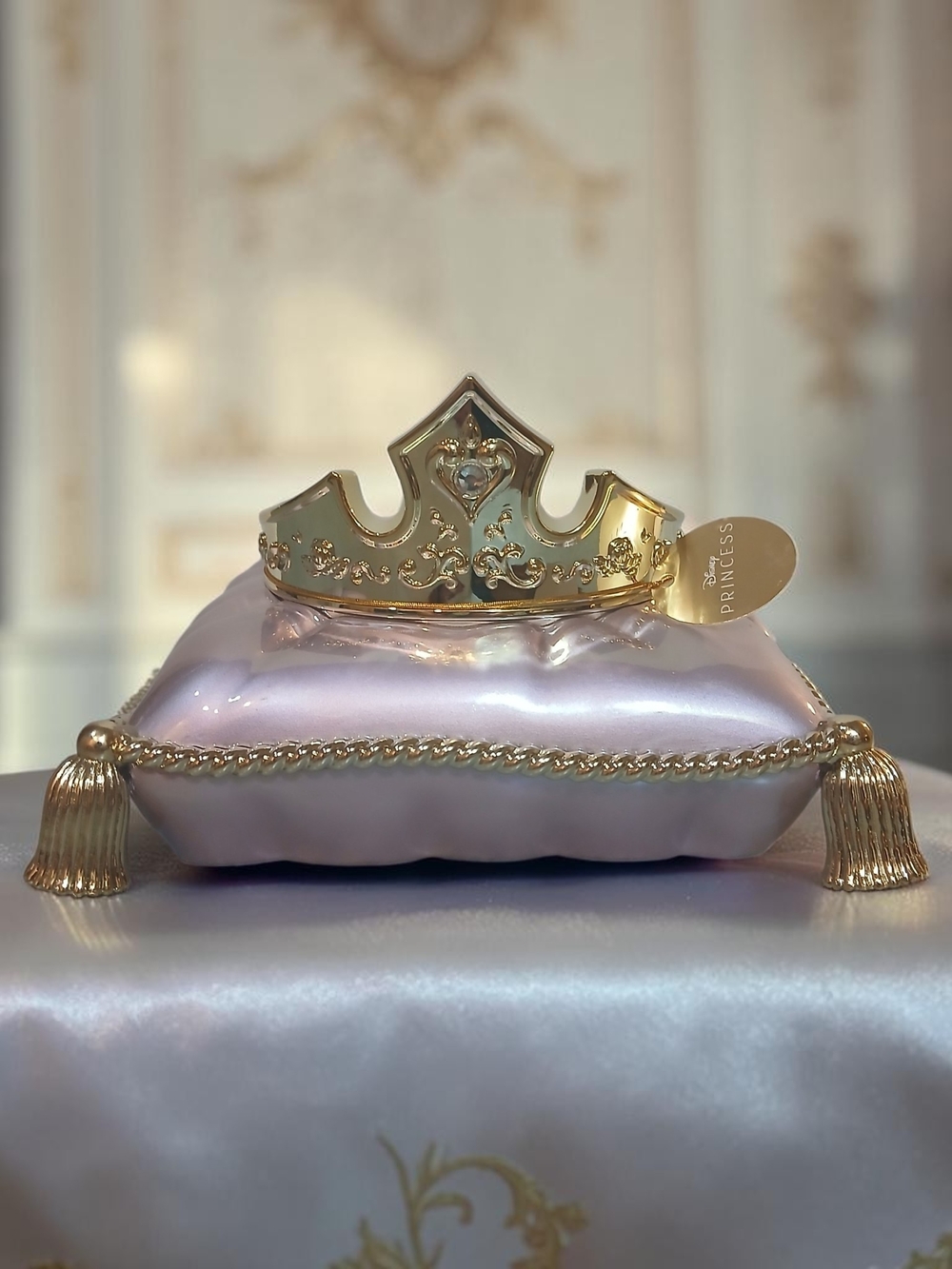 Bath & Body Works Gold Crown Candle on Pink Pearl Pillow Candle Holder